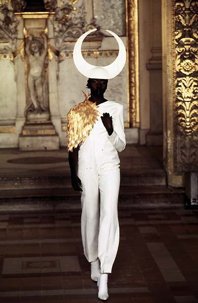 Givenchy Haute Couture S/S 1997 by 